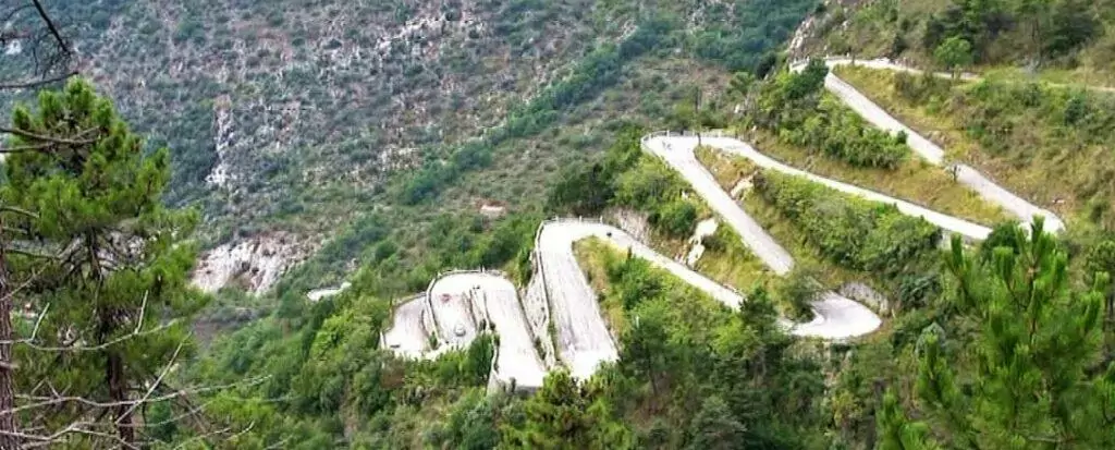 Lacets du col de Braus